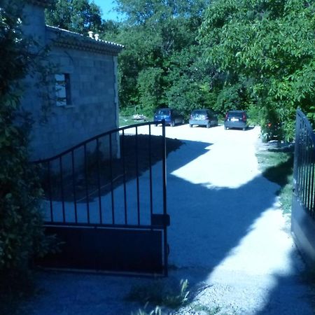 Appartamento Le Cabanon Crillon-le-Brave Esterno foto
